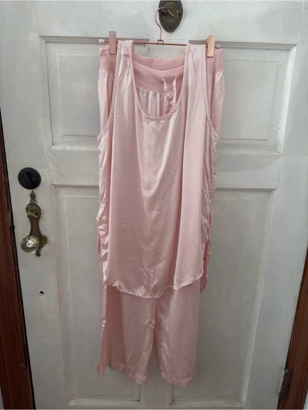PJ Harlow Jolie Pants Laura Top Pale Pink Satin Pajama Set Tank Top - Picture 2 of 6